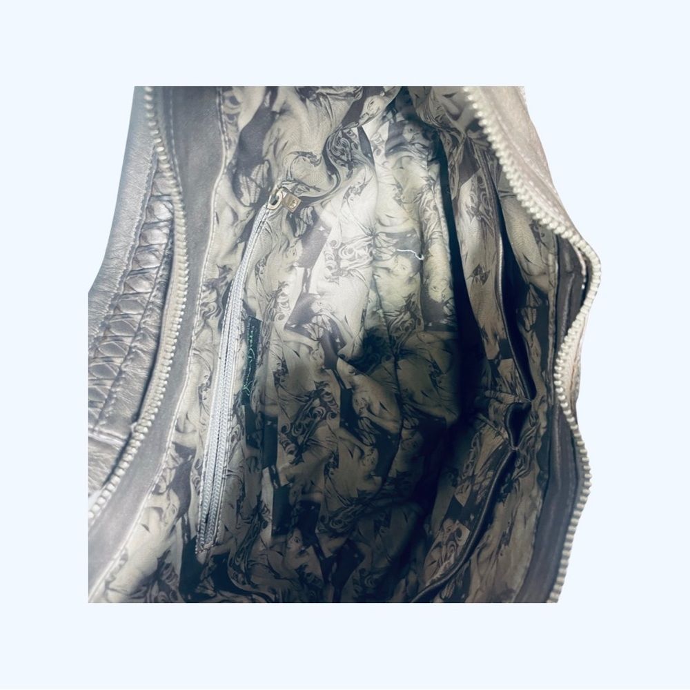 Junior Drake Shoulder Bag - Picture 8 of 10